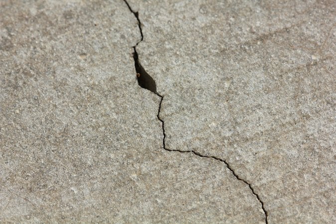 crack in concrete patio